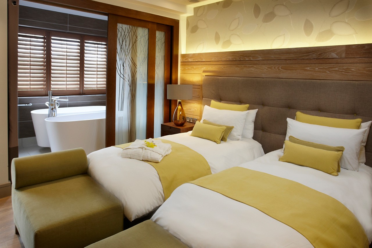 Twin beds in the Luxury Spa Suite.